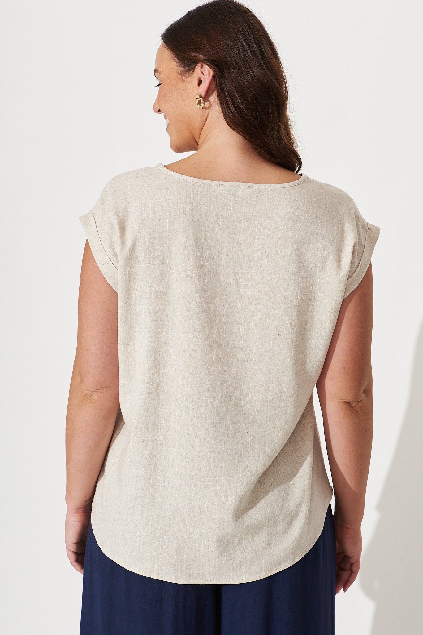 Rejina Top In Oatmeal Linen Blend - Image 9