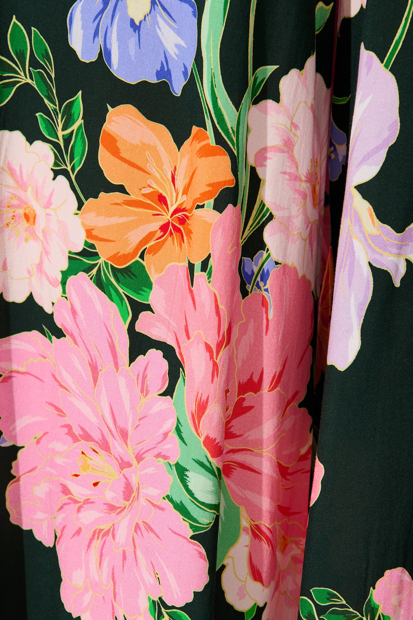 Amara Garden Pant in Green with Multi Floral - Image 13