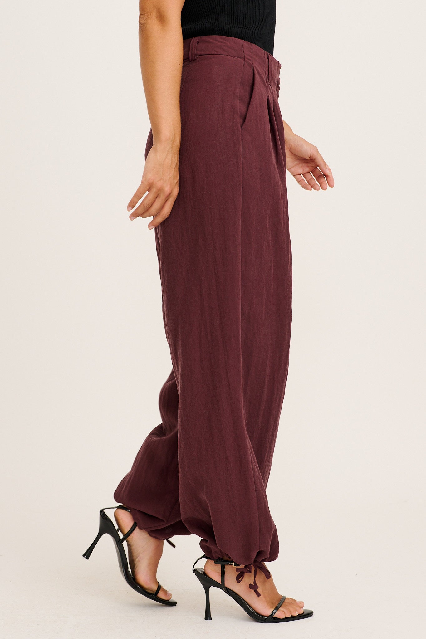 Acia Balloon Pant in Chocolate - Image 2