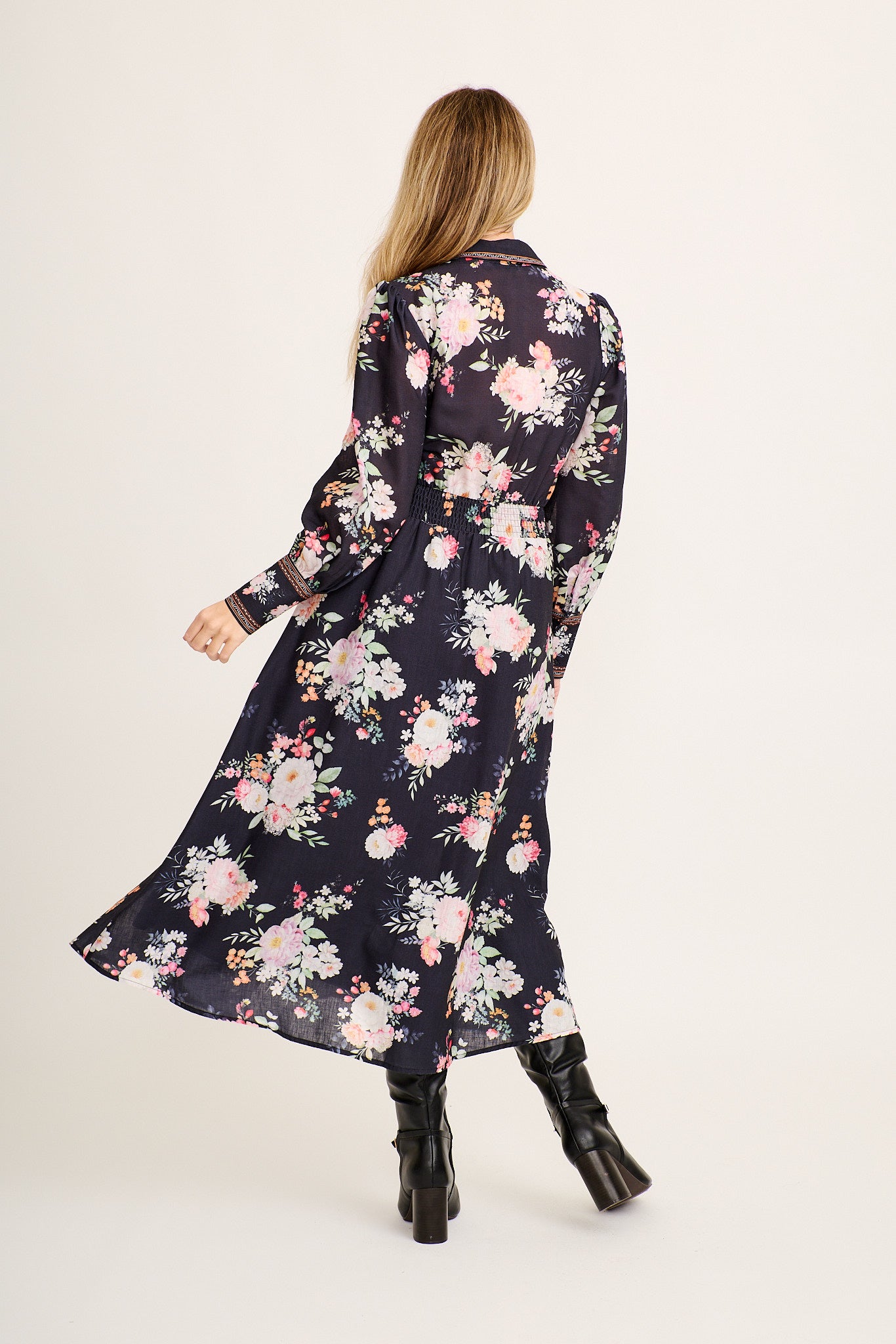 Chic In Bloom Maxi Shirt Dress in Black Floral Linen Blend - Image 4